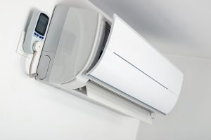 Air-conditioner is plugged on the energy measurement device.